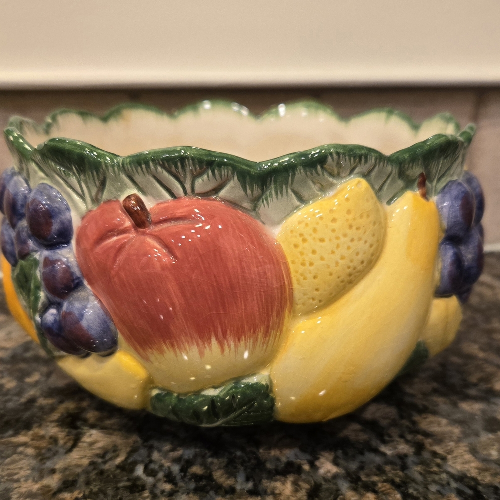 Fitz and Floyd Vintage Fruit Bowl
